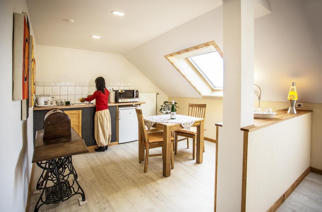 Boardinghouse Remchingen Baan Arun Apartment Exterior photo